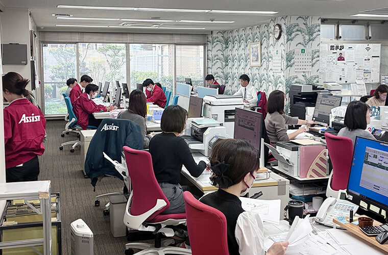 職場の様子